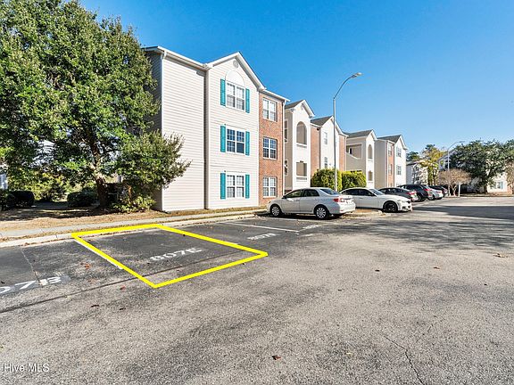 3rd image of 807 March Court #E