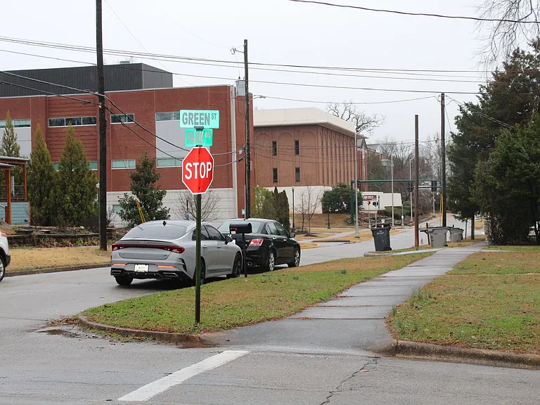 Great location! Within walking distance to Downtown LaGrange and LaGrange College!