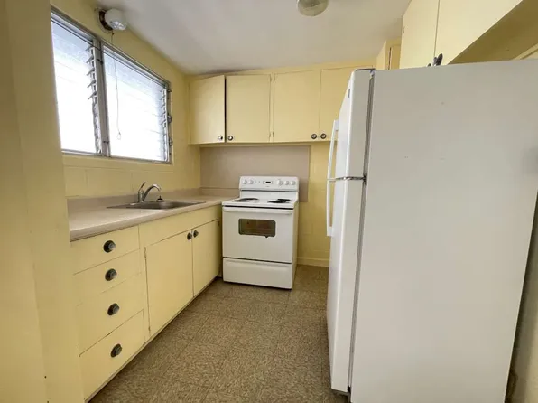 1723 Kahai St APT 1, Honolulu, HI 96819