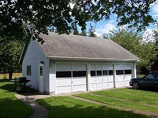 4th image of 735 NW Apple Brook Ln