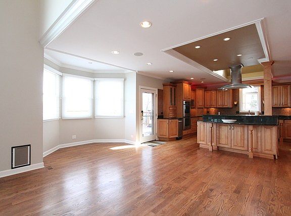 2nd image of 15 Shoshoni Trl