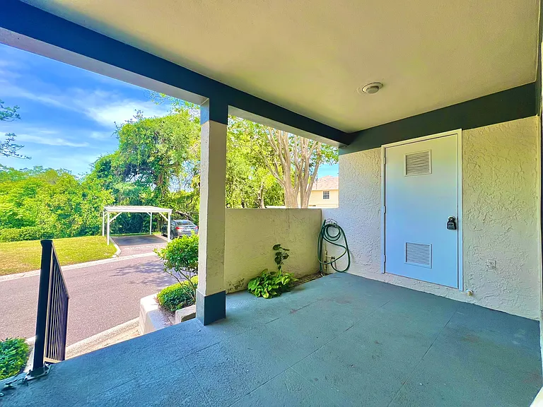 1289 N McMullen Booth Rd — Photo 3