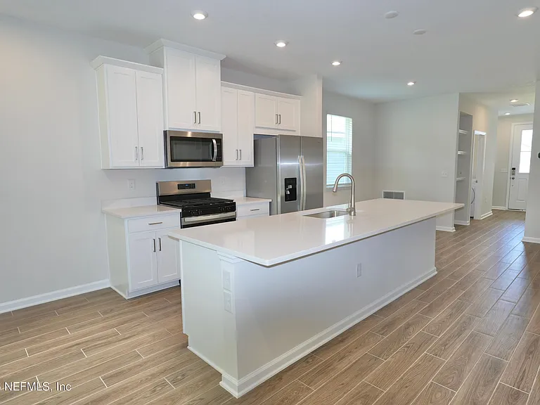308 Spruce Hill Point — Photo 9