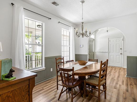 3rd image of 8514 Kennestone Ln