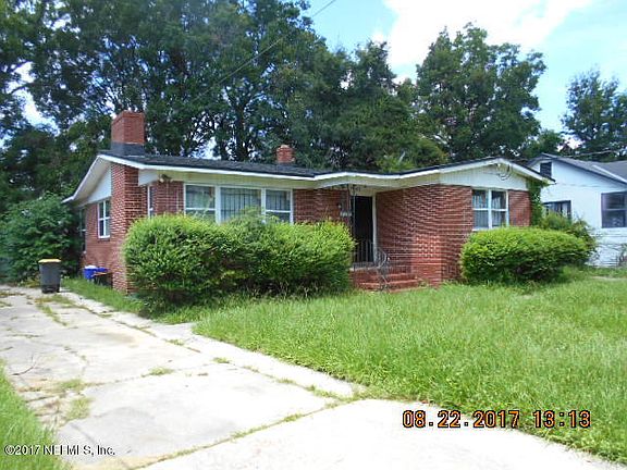 3rd image of 1920 W Durkee Dr