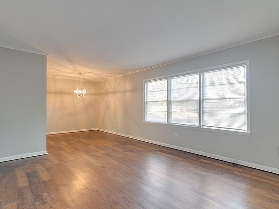2nd image of 1776 Myrna Ln
