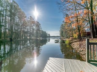808 Lake Caroline Dr, Ruther Glen, VA 22546