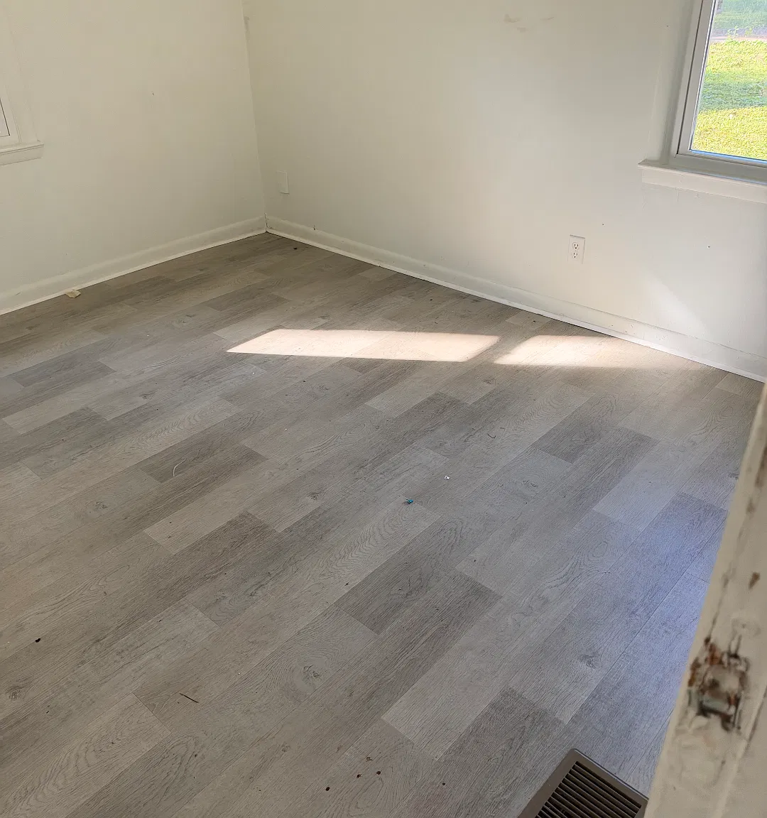 3 bed, 864 sqft, $1,600 — Photo 3
