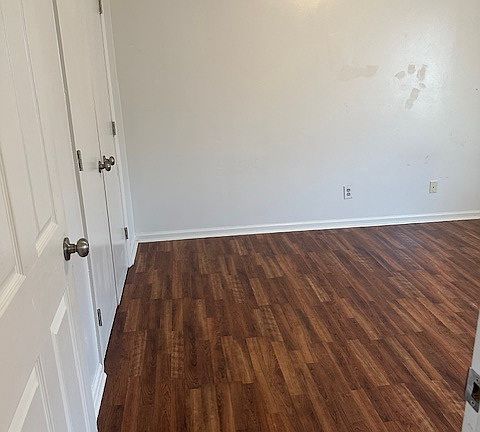5th image of 2322 Indian Dr APT A1