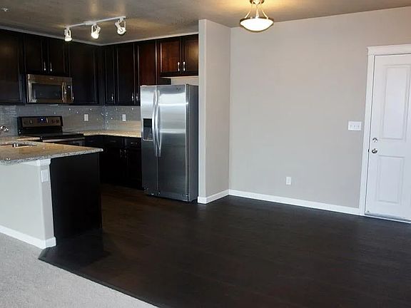 4th image of 1144 Rockhurst Dr Unit 108