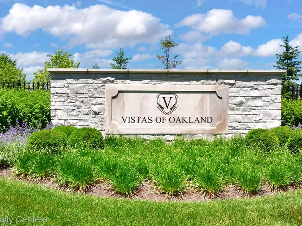 1655 Vista Dr, Oakland Township, MI 48363
