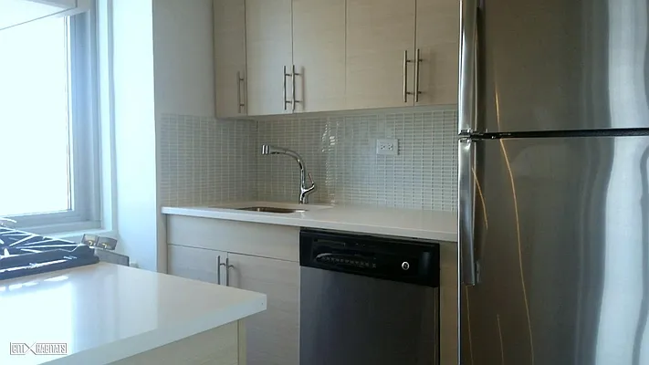 Rented by Citi Habitats | media 11