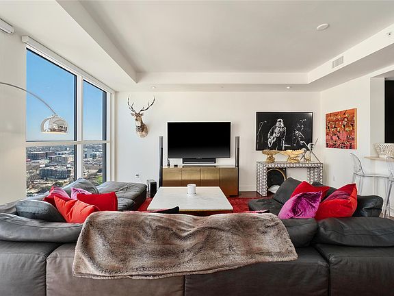3rd image of 98 San Jacinto Blvd #2203