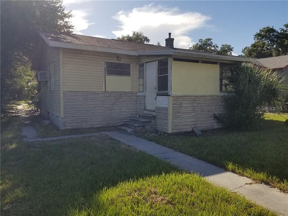 1st image of 2327 10th St S