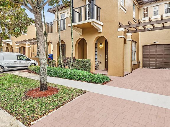 4th image of 4413 Morgan Ln #47
