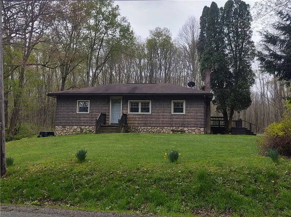 61 Wasser Bridge Rd, Greenville, PA 16125