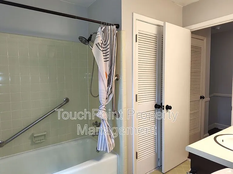 5812 Donegal Dr — Photo 15