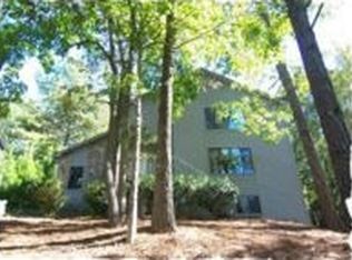 9142 Branch Valley Way, Roswell, GA 30076