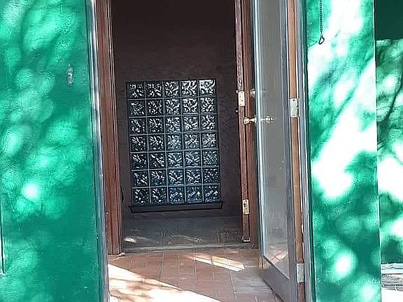 3rd image of 510 Clint St