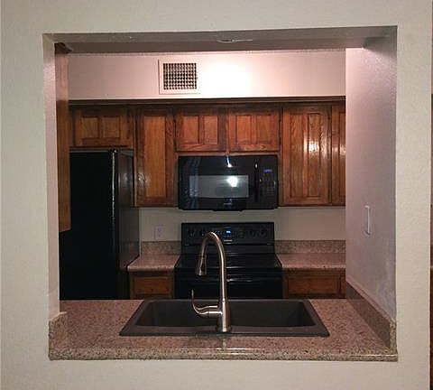 2nd image of 2717 Meadow Park Dr APT C