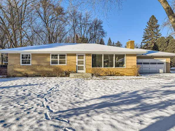 14720 Gleason Lake Dr, Plymouth, MN 55447