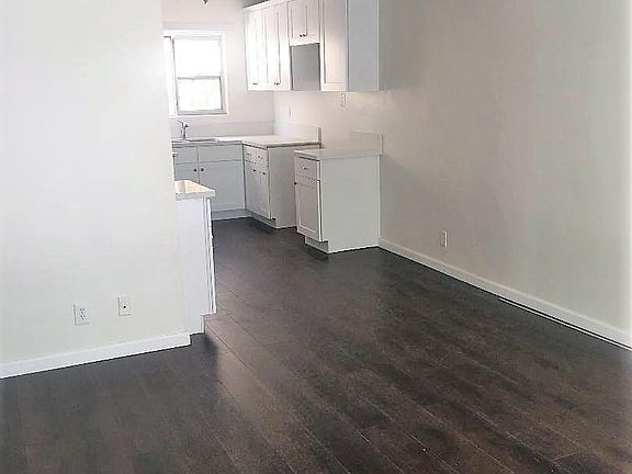 2nd image of 5434 Sierra Vista Ave APT 3