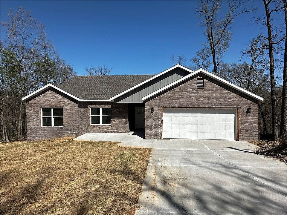 1st image of 28 Rupert Ln