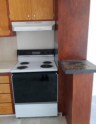 2nd image of 2645 Market St #103