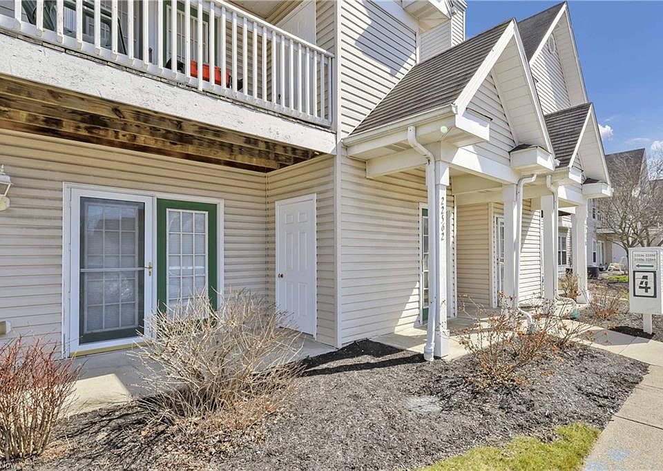 1st image of 22560 Lenox Dr
