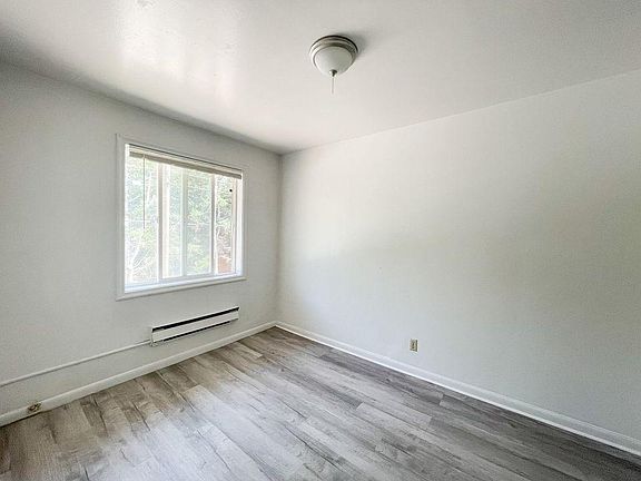 2nd image of 675 Tiger Ave #42