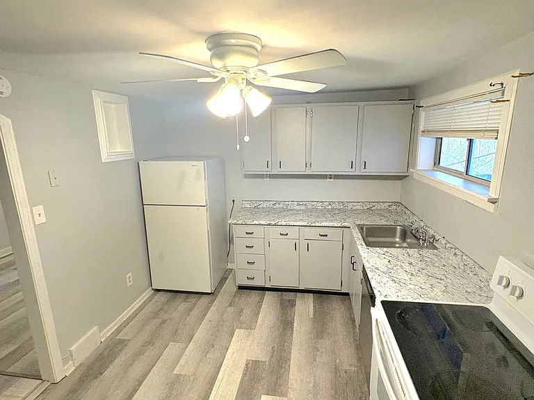 1027 Cochran Mill Rd #9 — Photo 2