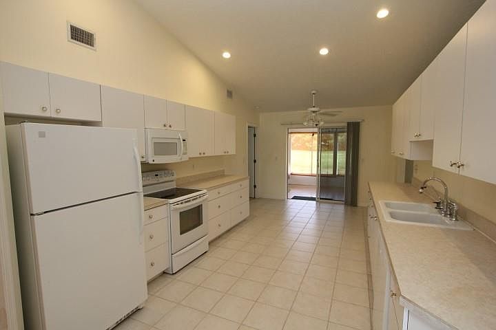 1st image of 1216 Duane Palmer Blvd