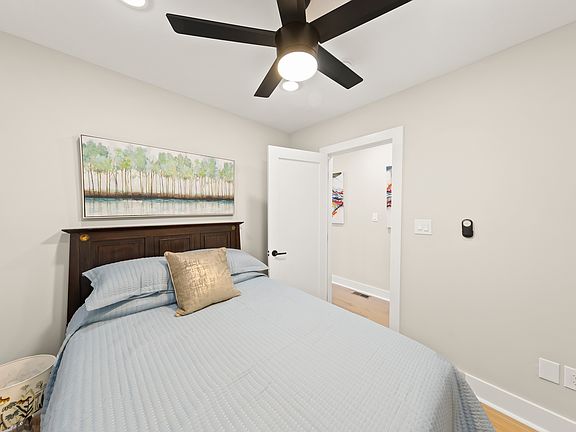 5th image of 127 S Braddock St #201