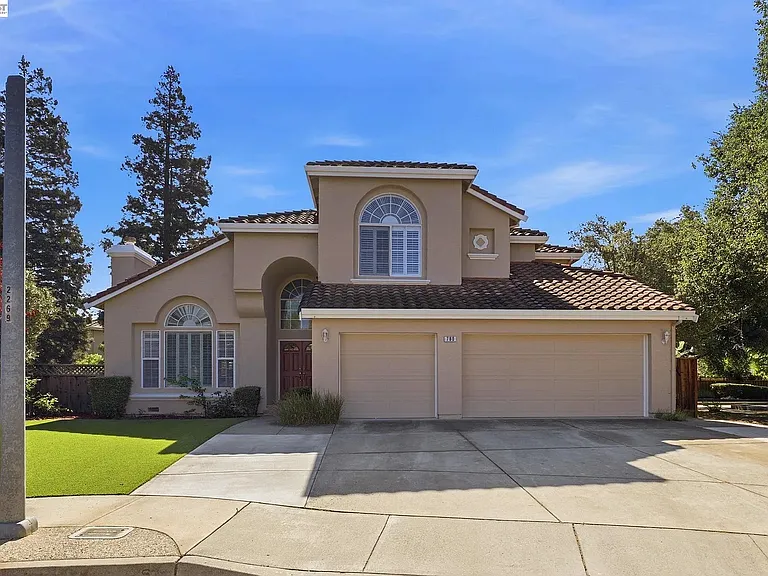 780 Avante Pl — Photo 3
