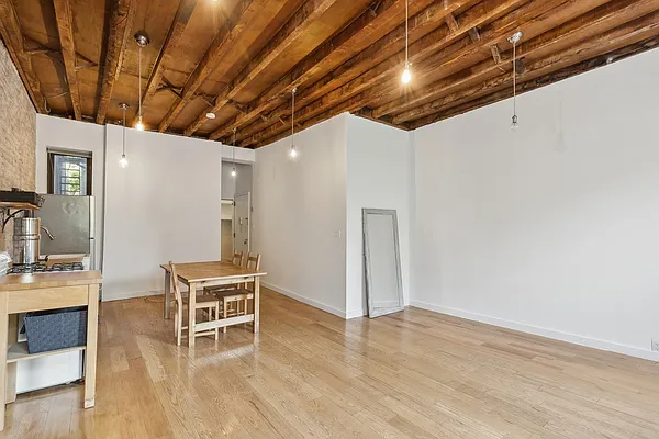 Rented by Compass | media 4