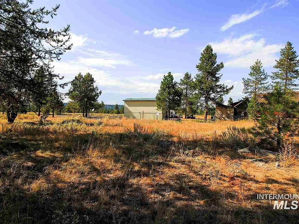 2nd image of 200 Wisdom Rd