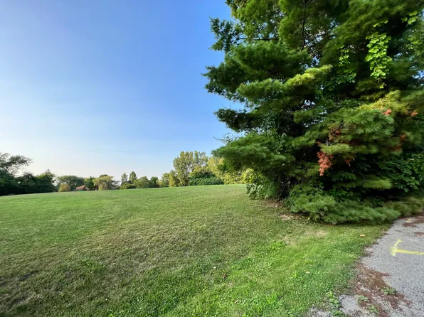 7208 Lakeside Dr, Indianapolis, IN 46278