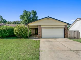 8719 E Lakeland Cir, Wichita, KS 67207