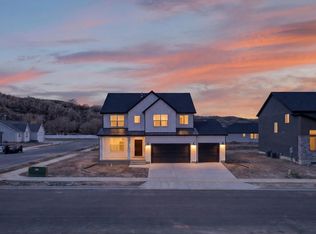 6399 S Ray Dr, South Weber, UT 84405