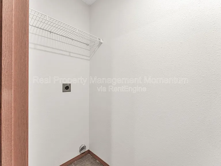 3251 W Scott St — Photo 9