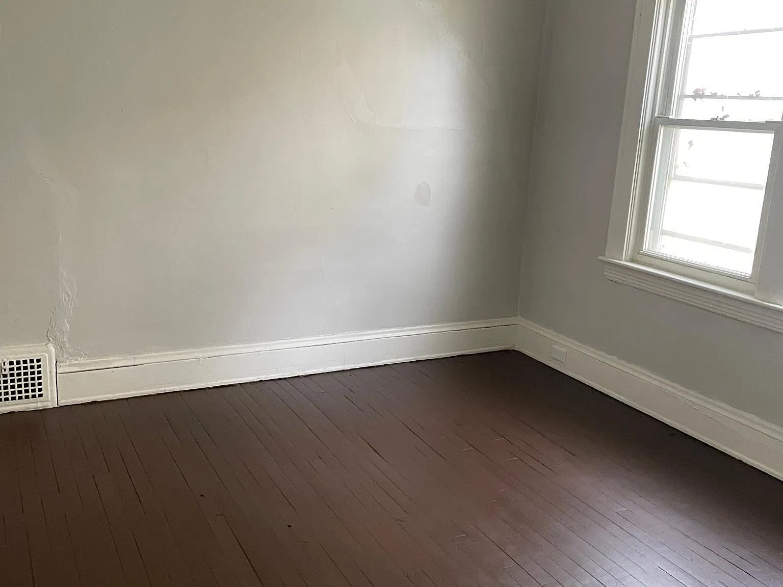 2 bed, 800 sqft, $950 — Photo 1