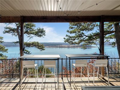 8694 Spruce Dr, Rogers, AR, 72756