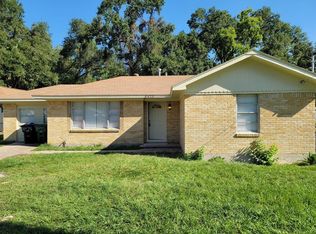 8425 Carolwood Dr, Houston, TX 77028