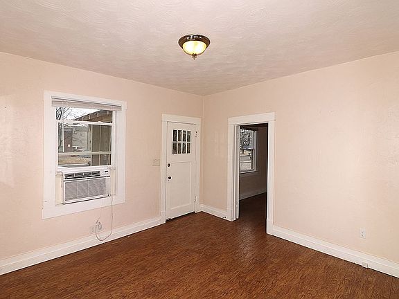 4th image of 1050 Belford Ave
