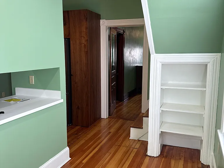514 S Cameron St — Photo 12