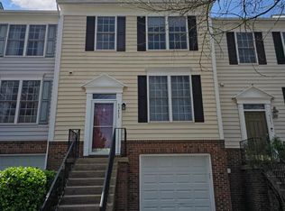 43453 Parish St, Chantilly, VA 20152