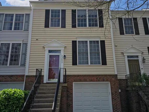43453 Parish St, Chantilly, VA 20152