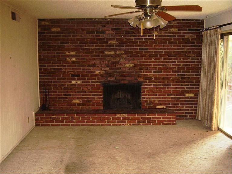 2nd image of 5362 N Angus St