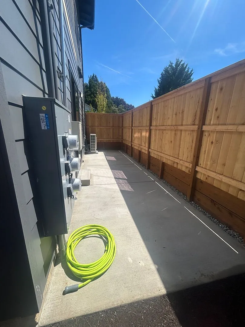 Townhome-Style Living at SE 56th & Burnside — Photo 4