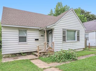 1829 N Brookfield St, South Bend, IN 46628